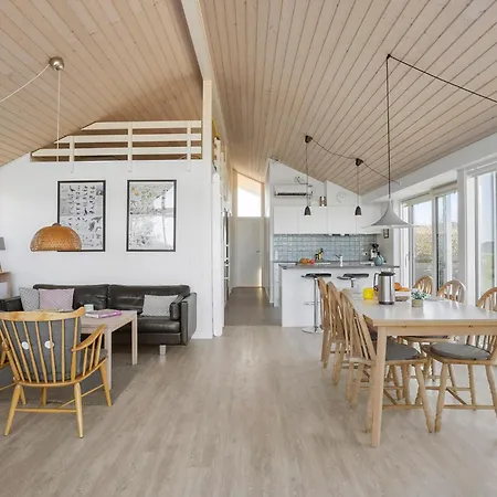 3 Bedroom Front In 度假居
