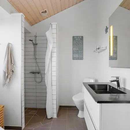 度假居 3 Bedroom Front In Asperup